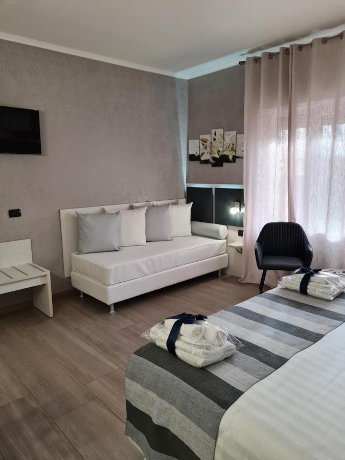 פיומיצ'ינו Albis Rooms Guest House מראה חיצוני תמונה