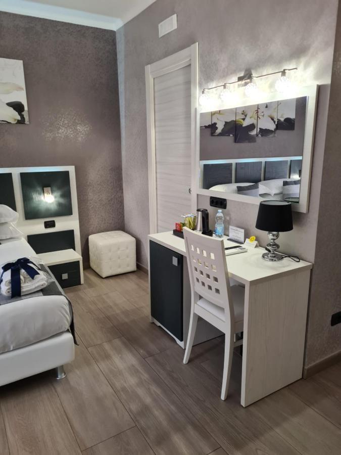 פיומיצ'ינו Albis Rooms Guest House מראה חיצוני תמונה
