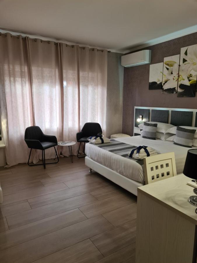 פיומיצ'ינו Albis Rooms Guest House מראה חיצוני תמונה