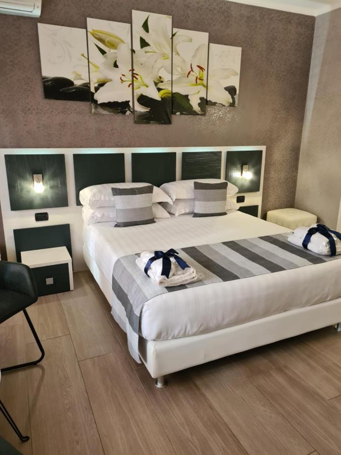 פיומיצ'ינו Albis Rooms Guest House מראה חיצוני תמונה