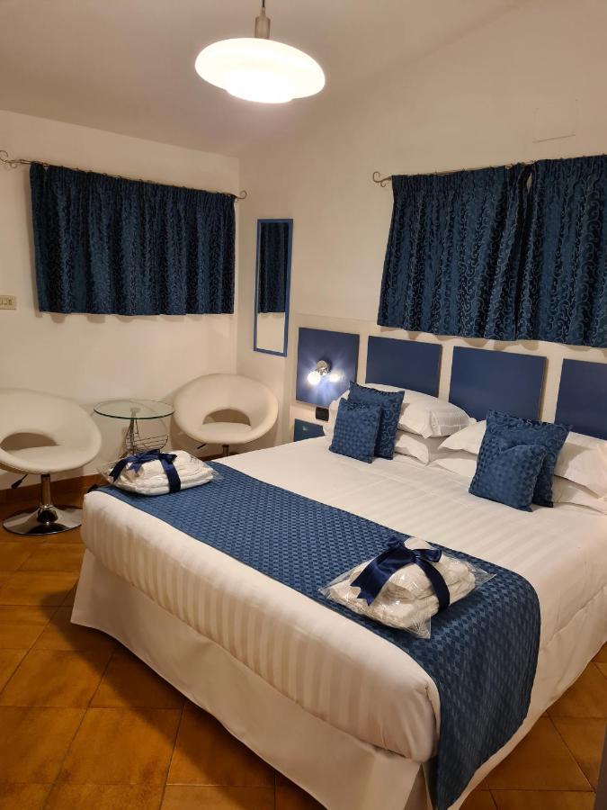 פיומיצ'ינו Albis Rooms Guest House מראה חיצוני תמונה