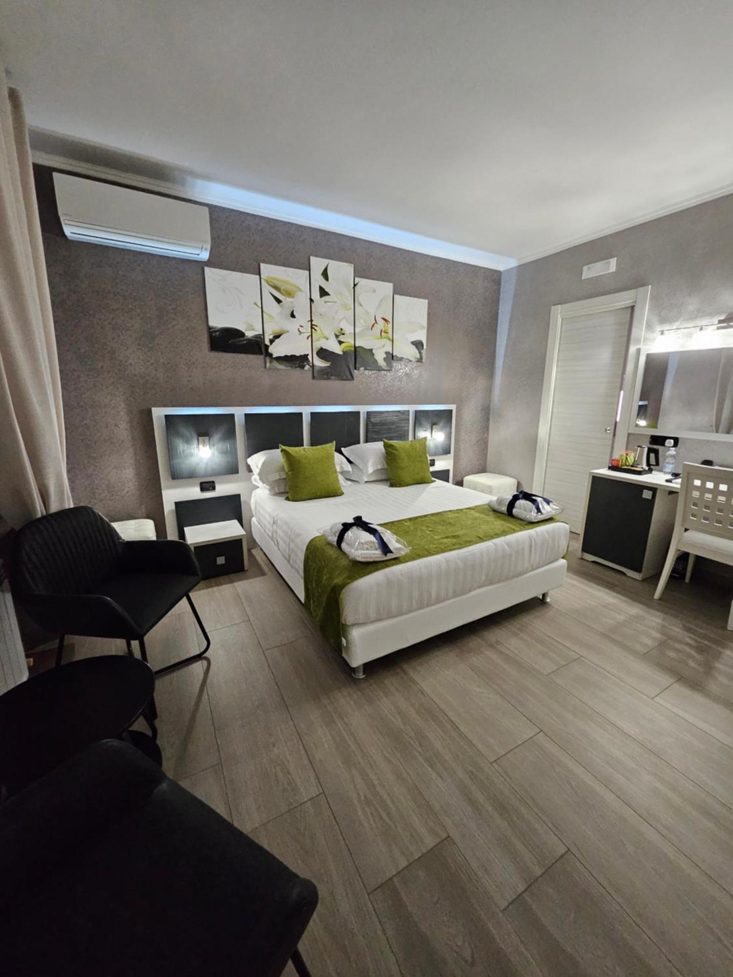 פיומיצ'ינו Albis Rooms Guest House מראה חיצוני תמונה