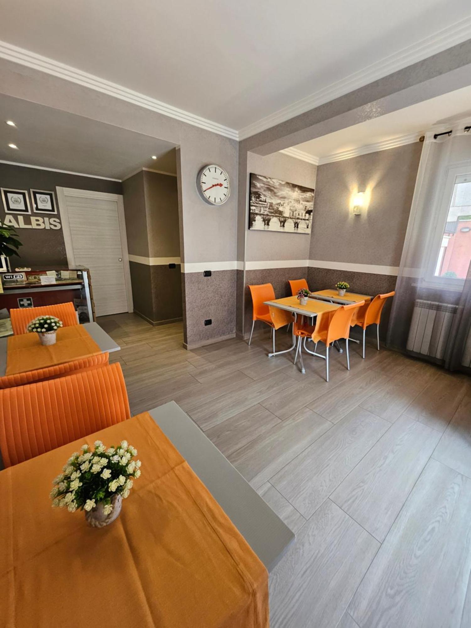 פיומיצ'ינו Albis Rooms Guest House מראה חיצוני תמונה
