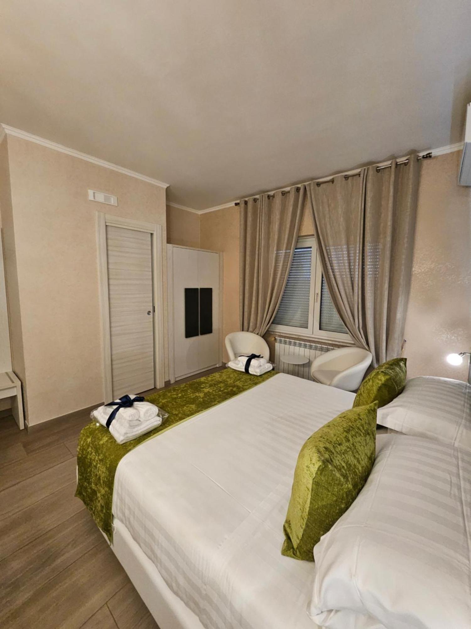 פיומיצ'ינו Albis Rooms Guest House מראה חיצוני תמונה