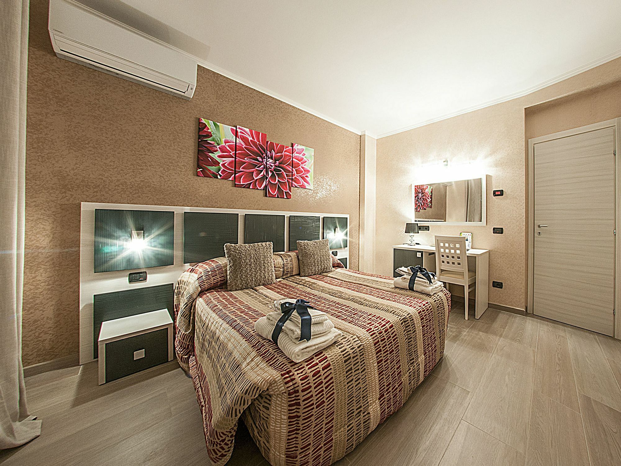 פיומיצ'ינו Albis Rooms Guest House מראה חיצוני תמונה